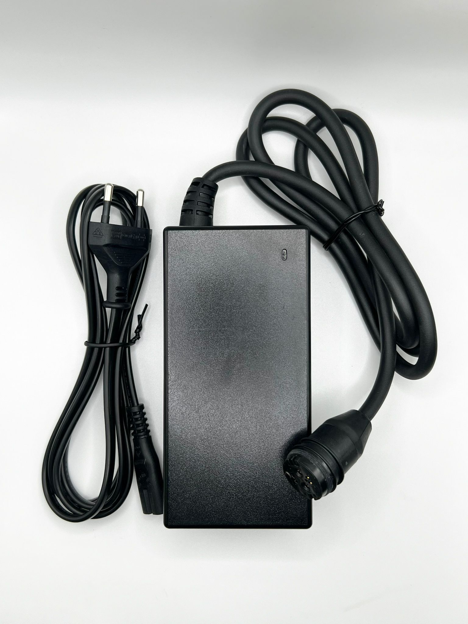 Neodrives Ladegerät Z10 -2A