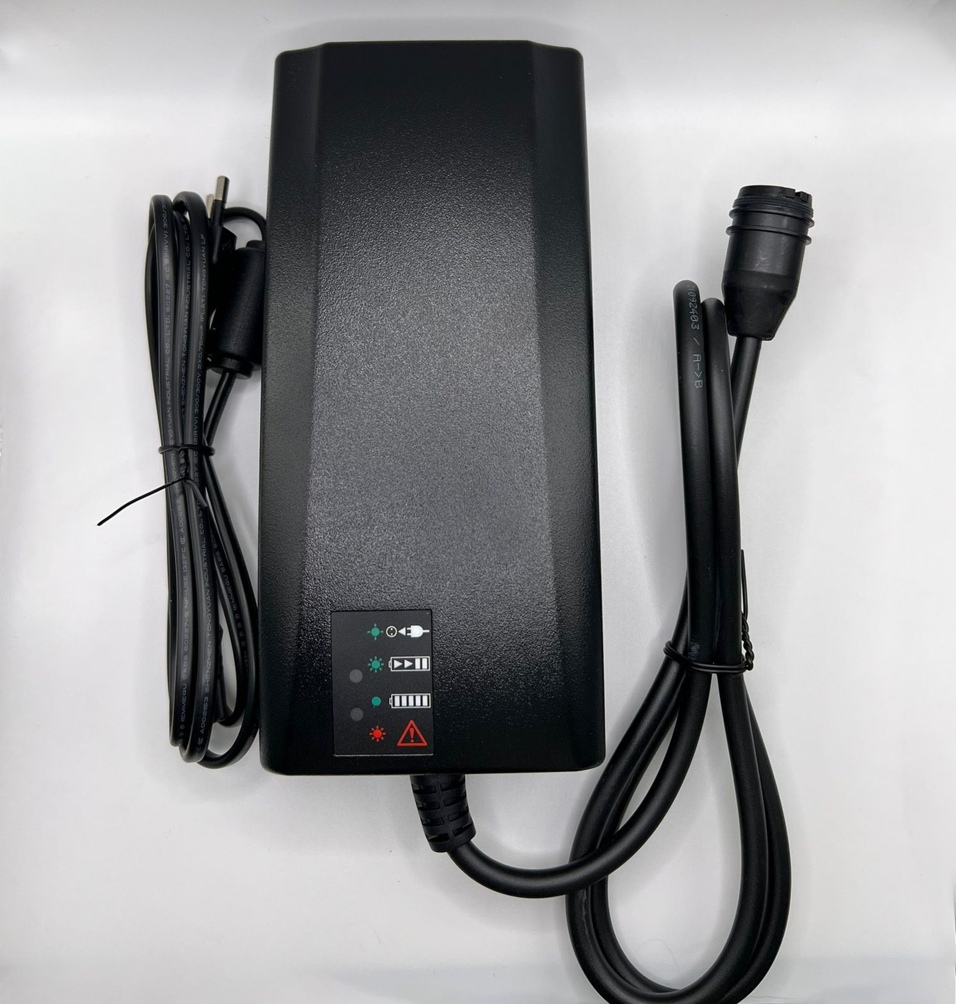 Neodrives Ladegerät Z10/ Z20 - 4A für Akku UR V2