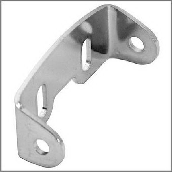 Adapterwinkel auf Stegplatte