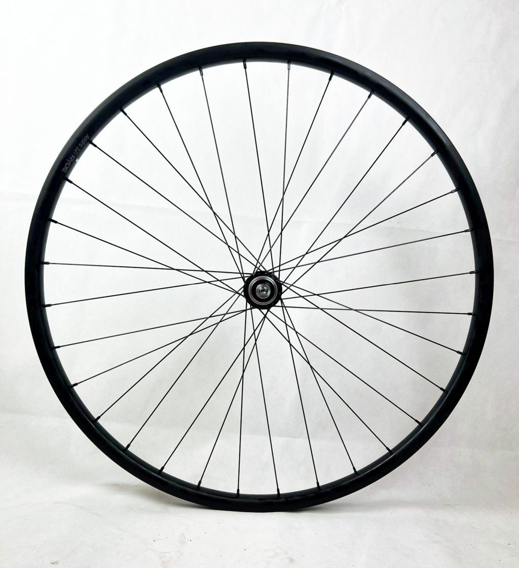 Vorderrad Trekking 28" 32 Loch schwarz Disc-Brake