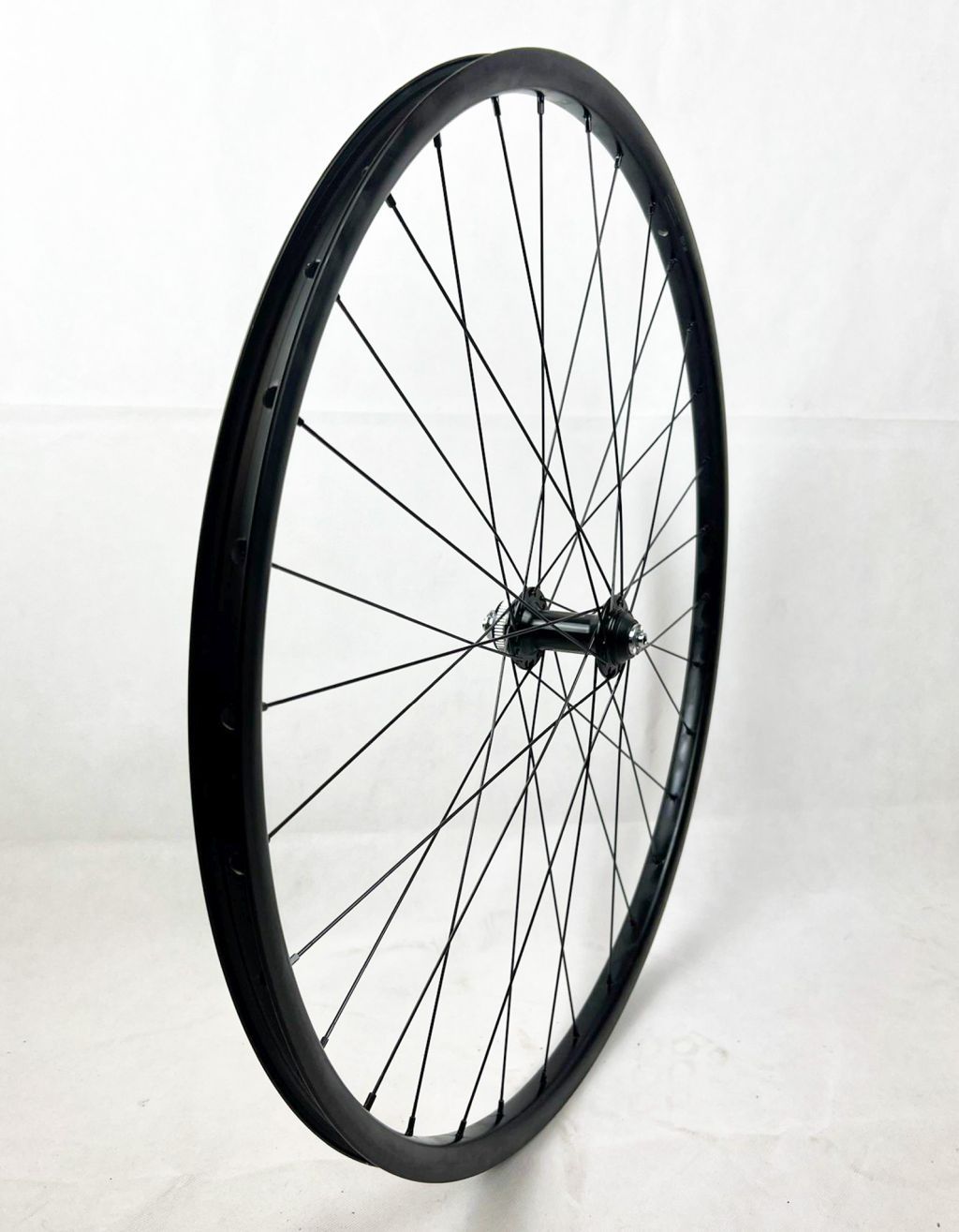 Vorderrad Trekking 28" 32 Loch schwarz Disc-Brake