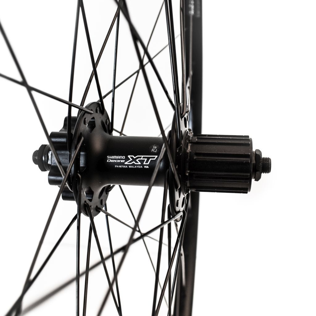 Hinterrad Trekking 28" 32 Loch schwarz Disc-Brake